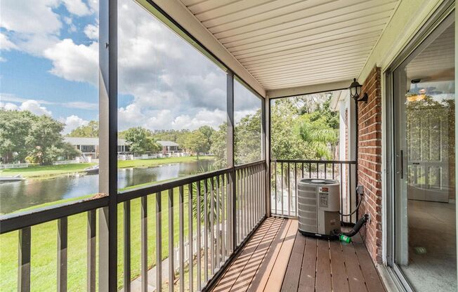 Waterfront 2/1 Condo on Lake Magdalene