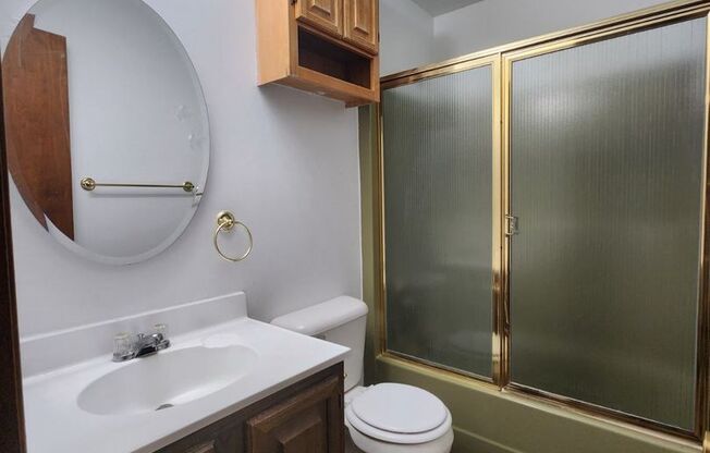 2 beds, 1.5 baths, $1,325, Unit 7