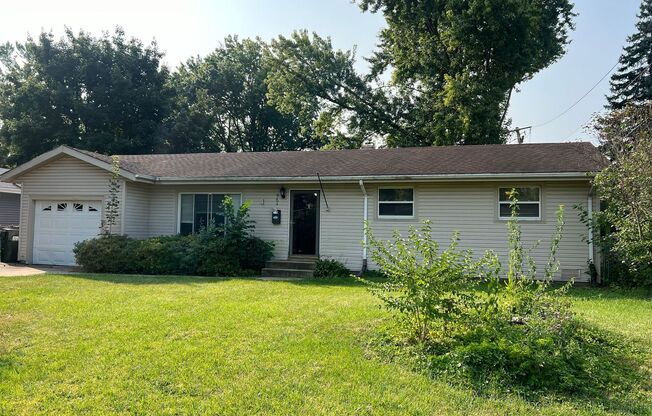 3-Bedroom Single-Family Home | Carol Stream Schools | Fenced Yard