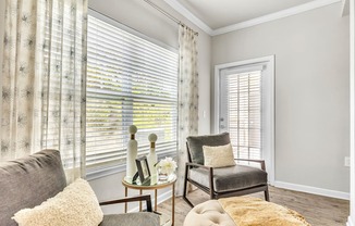 Warm And Inviting Living Room at Sterling Creek at Richmond Hill, Richmond Hill, 31324