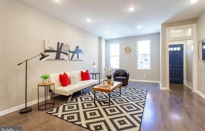 1611 S 18 ST