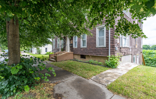 154 OAK ST
