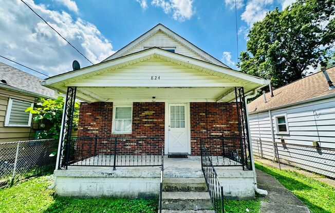 Updated FOUR bedroom home in South Louisville