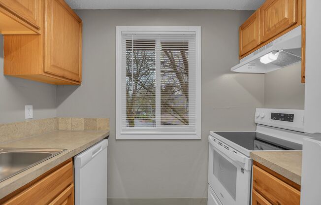 2 beds, 1 bath, 776 sqft, $1,450, Unit 307-034