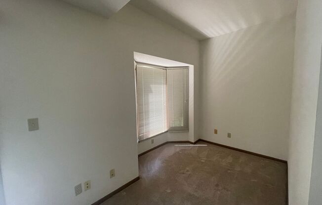 1 bed, 1 bath, $1,115, Unit 208