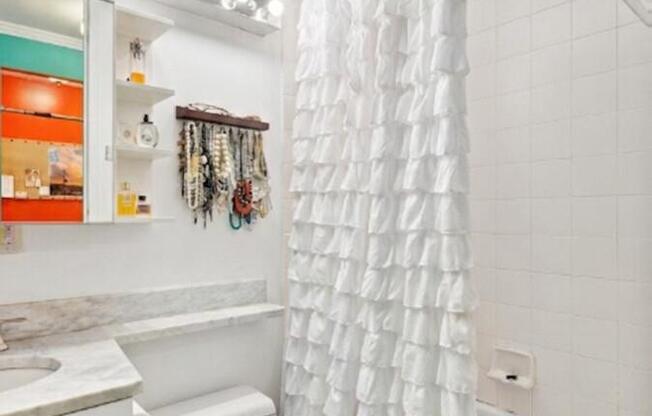 Studio, 1 bath, 407 sqft, $3,650, Unit 2NN