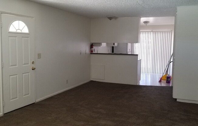 2 beds, 1 bath, 875 sqft, $1,550, Unit #3