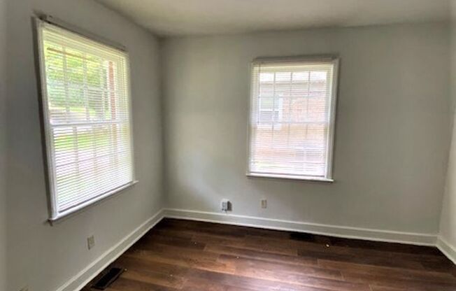 West Charlotte.  Renovated 2 Bedroom!
