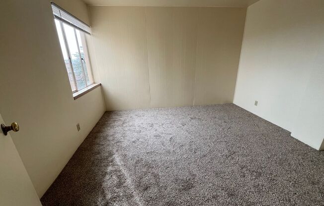 2 beds, 1 bath, 650 sqft, $1,495, Unit 703