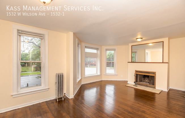 1532 W WILSON AVE