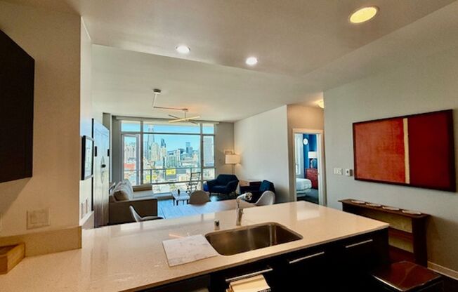 FURNISHED Modern 1BR + Den/1BA w/ Breathtaking Views, Deck + Housekeeping! AMSI