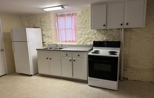 1 bed, 1 bath, $1,100, Unit 3104c Bel