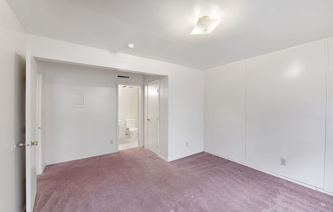 2 beds, 2 baths, 965 sqft, $1,045, Unit 20