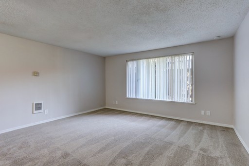 2 beds, 1 bath, 980 sqft, $1,495, Unit 11
