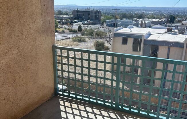 2 beds, 1 bath, 861 sqft, $970, Unit 56