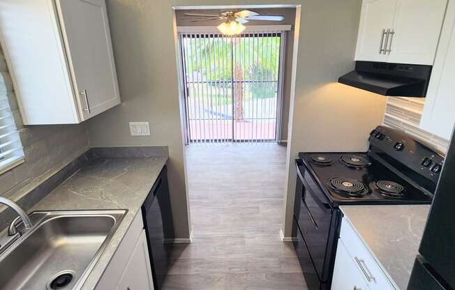 1x1 SW Full Upgrade Kitchen at Mission Palms Apartment Homes in Tucson AZ