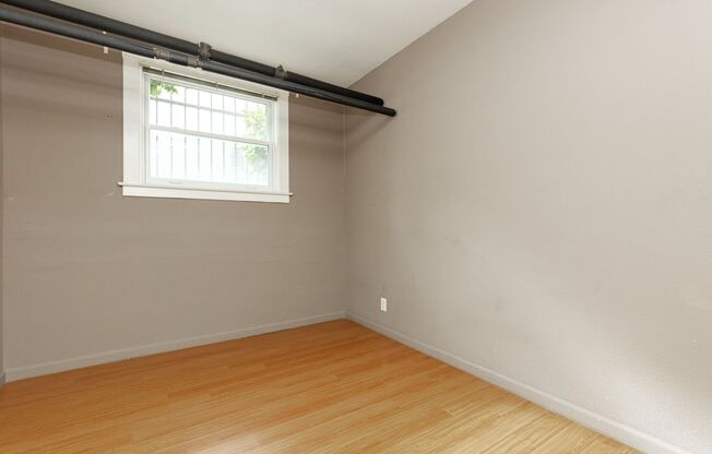 1 bed, 1 bath, 615 sqft, $1,795, Unit 106