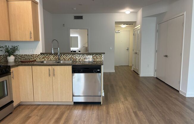 Studio, 1 bath, 611 sqft, $2,045, Unit 441