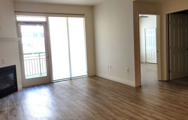 1 bed, 1 bath, $3,000, Unit # 706