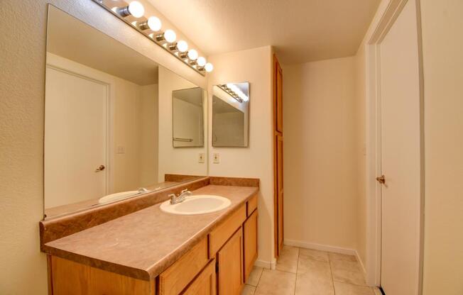 2 beds, 2 baths, 1,046 sqft, $1,550, Unit UNIT 1030