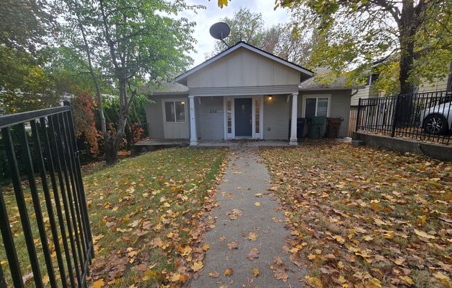 Large Beautiful South Hill Home! Available Now!