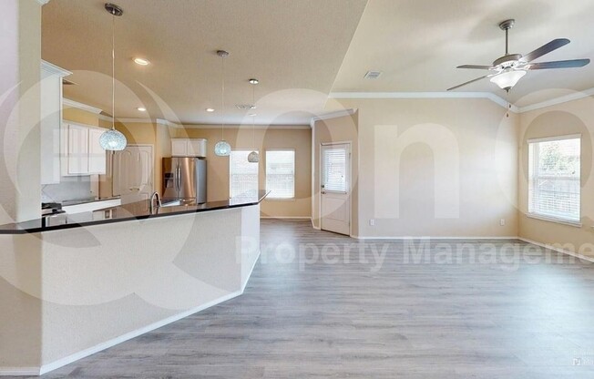 400 PLUM CT