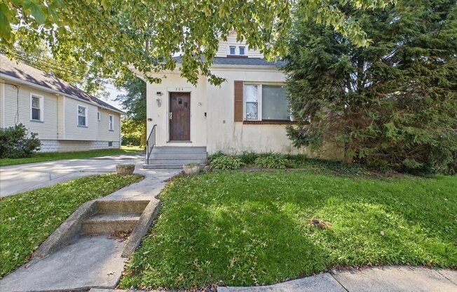 504 CEDARCROFT AVE