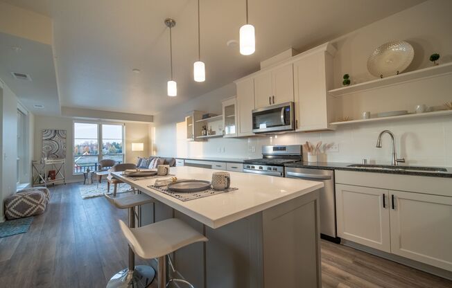 1 bed, 1 bath, 724 sqft, $1,895, Unit 214