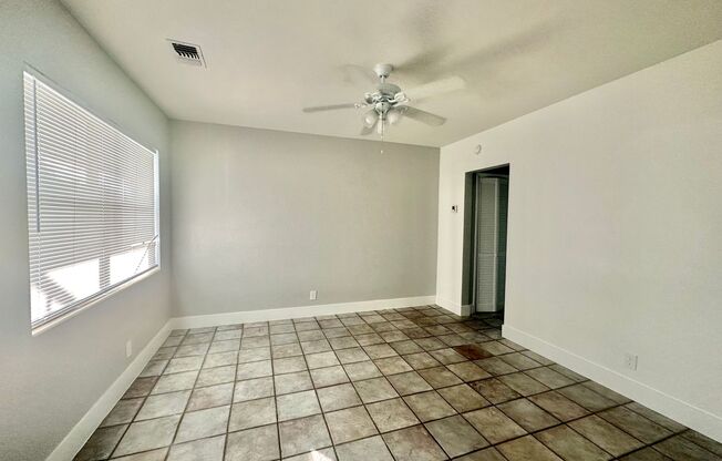 1 bed, 1 bath, $1,650, Unit A-7- 4300 Seagrape Drive