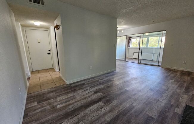 2 beds, 1 bath, $1,795