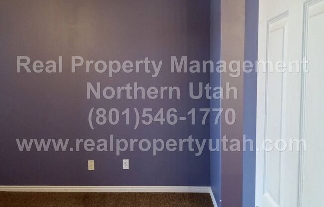 2 Bed 2 Bath Condo in Clearfield Available!