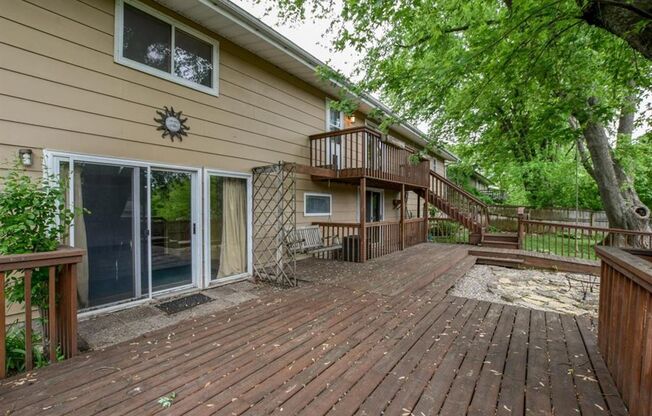 6409-6411 Hammersley Rd Duplex
