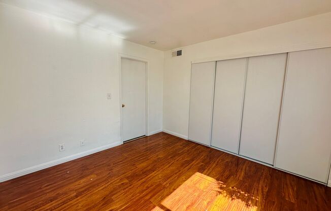 2 beds, 2 baths, 800 sqft, $1,050, Unit A