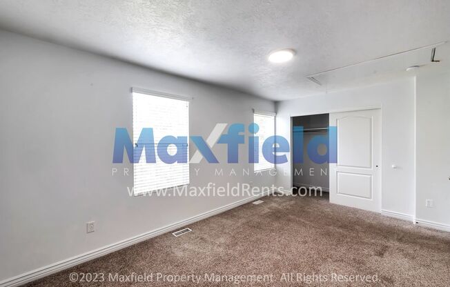 3 beds, 2 baths, $1,650