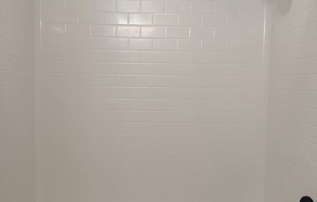 Studio, 1 bath, 440 sqft, $2,050, Unit 606