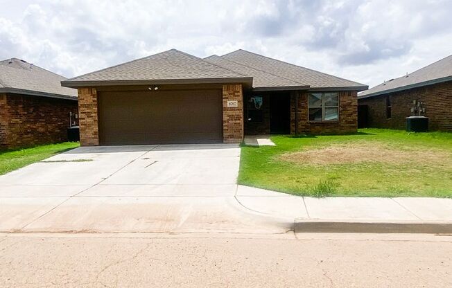 Self Showing - 4 bed 2 bath Move In Ready in Frenship ISD