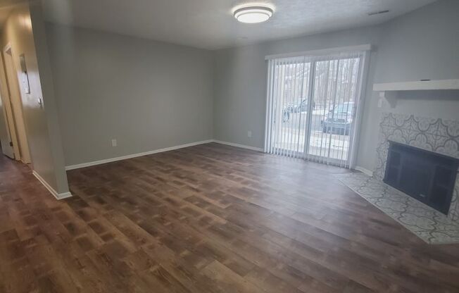 2 beds, 2 baths, 974 sqft, $1,250, Unit 3809-1C