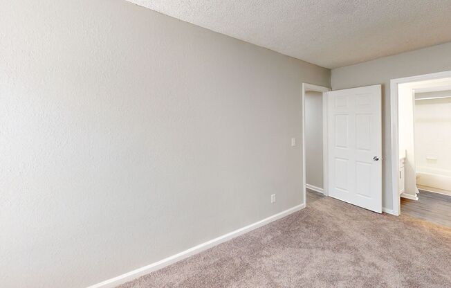 2 beds, 2 baths, 1,140 sqft, $1,549, Unit 309F