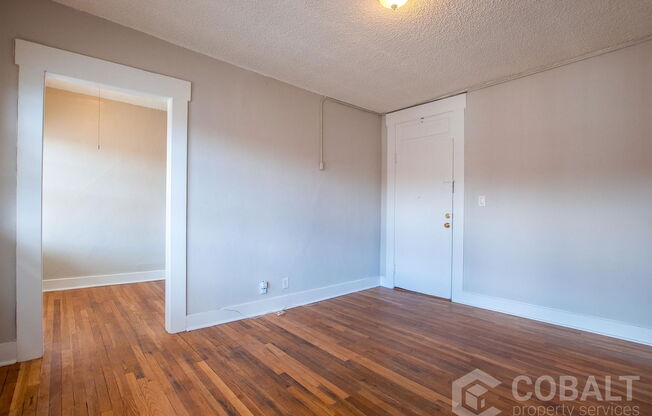 674 SOMERSET TER NE