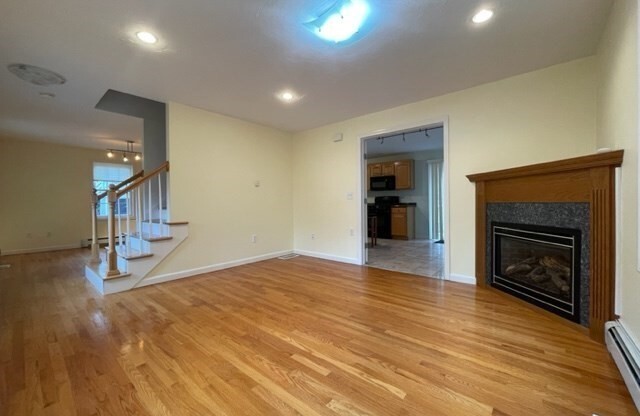 72 CEDAR RD N