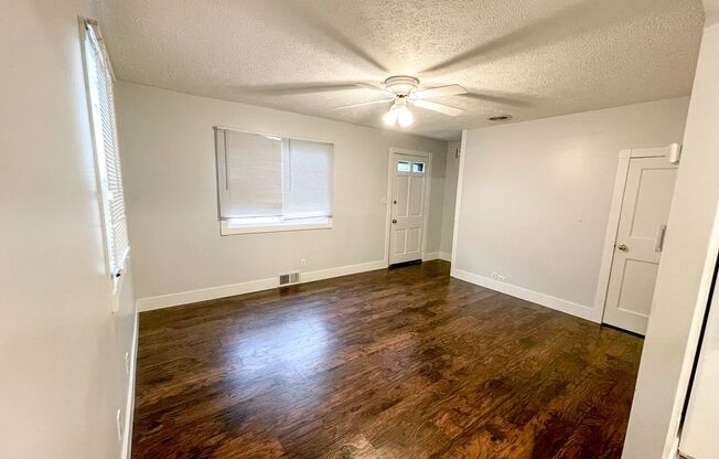 2 beds, 1 bath, 774 sqft, $1,195, Unit 924 N 35th Street