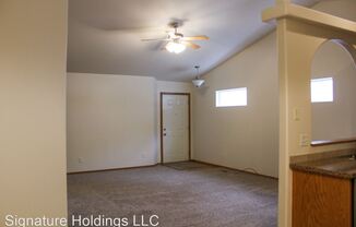 9422 N. Oak St.