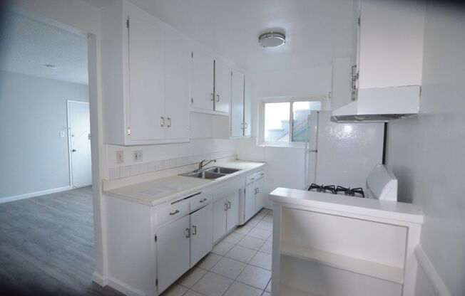 1 bed, 1 bath, $1,625, Unit 4