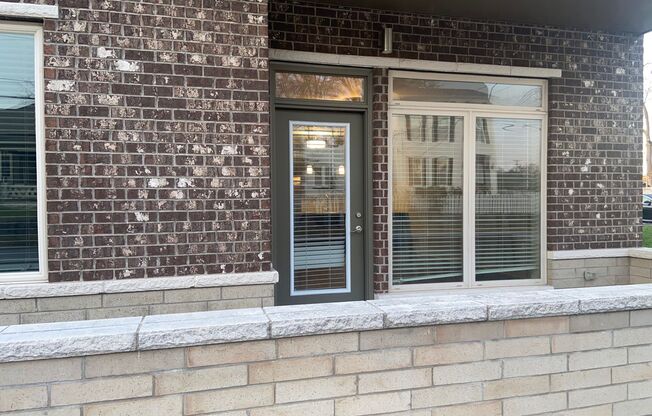 1 bed, 1 bath, 798 sqft, $905, Unit 101