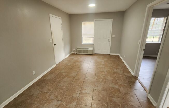 3 BR/ 1.5 BA Single Family Home