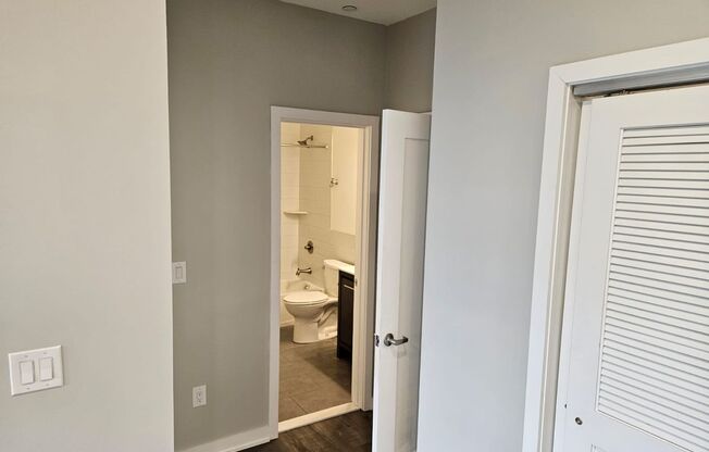 1 bed, 1 bath, 590 sqft, $1,283, Unit 2E