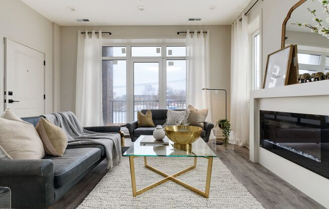 2 beds, 2 baths, 1,230 sqft, $2,406, Unit 770-2E