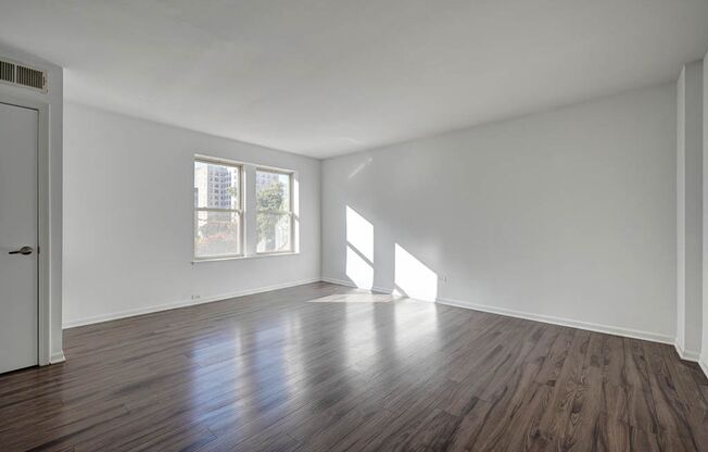 1 bed, 1 bath, $1,745, Unit 7A