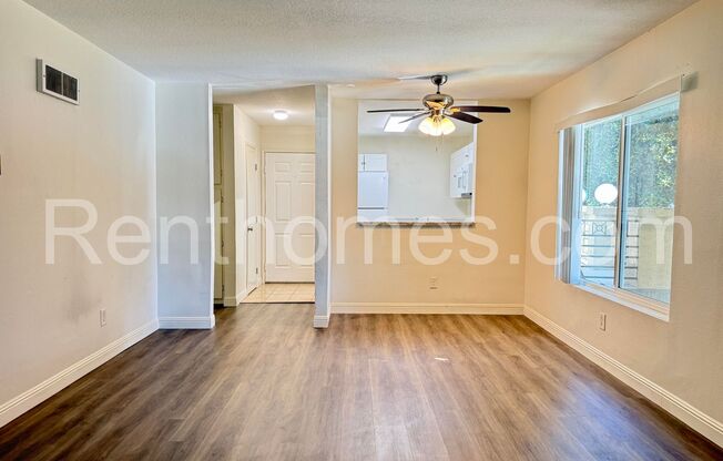 La Jolla Colony, 7425 Charmant Dr #2613, Near UCSD and Shopping, Granite Counters, Dual Pane Windows,