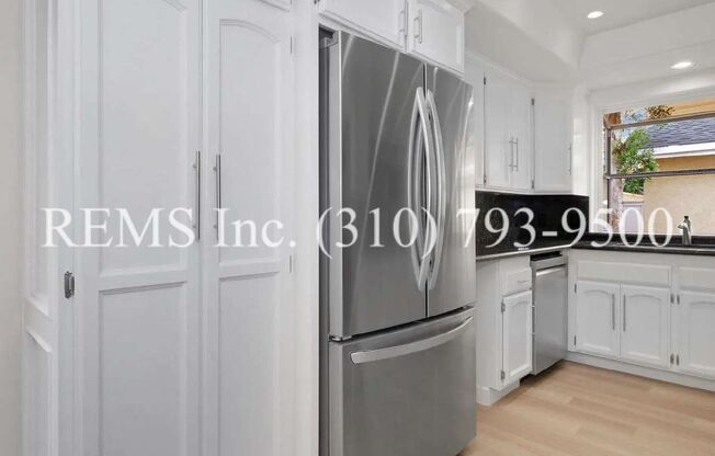 3 beds, 2.5 baths, $5,700, Unit # #A